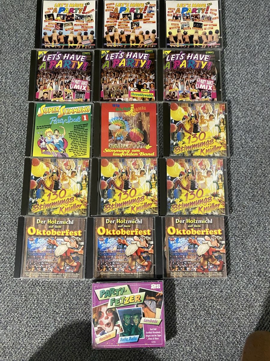 CDs: 15 CD Sampler, Partyknüller – Gebraucht aus Diessbach b. Büren von cowansville