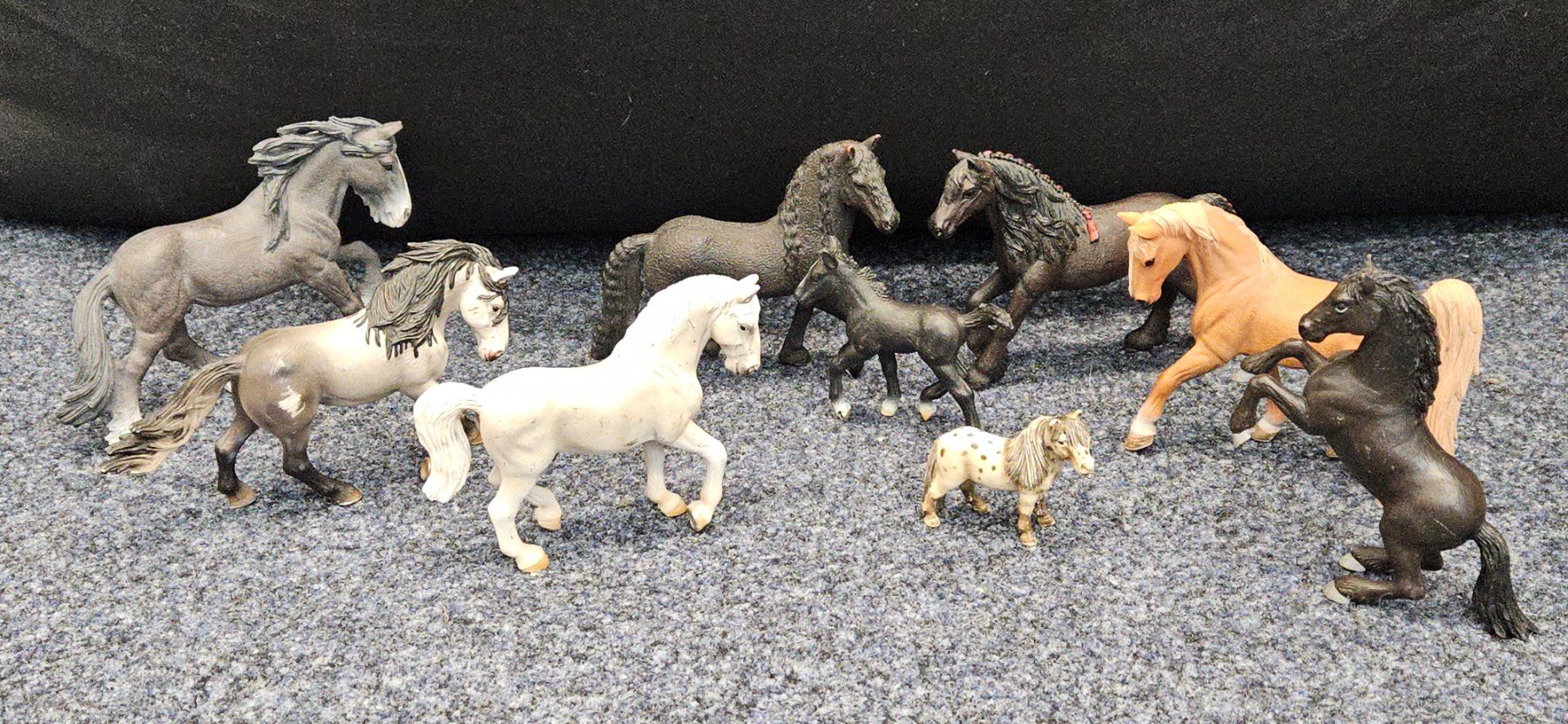 Schleich Giocattoli: SCHLEICH Pferde- /Fohlen Set 3 – Nuovo e nell'imballaggio originale da Balgach venduto da silvia2030