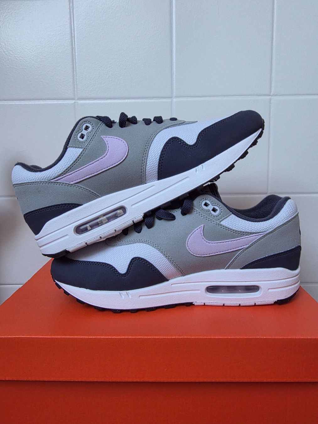Nike Chaussures hommes: Nike Air Max 1 – Neuf (Voir description) à Fleurier par dav_xx8y 1