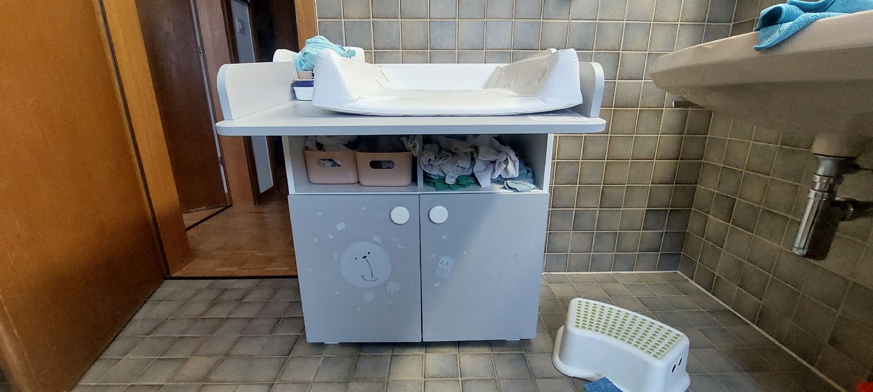 Tables à langer & accessoires: Wickeltisch – D'occasion à Azmoos par pet_pcb5 2