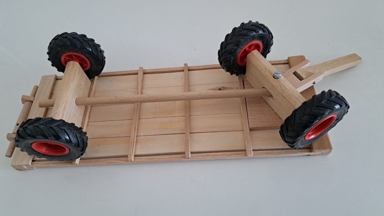 Rimorchi: 4-Rad Wagen, Handarbeit, – Nuovo (secondo la descrizione) da Rotkreuz venduto da Holzarbeit 3