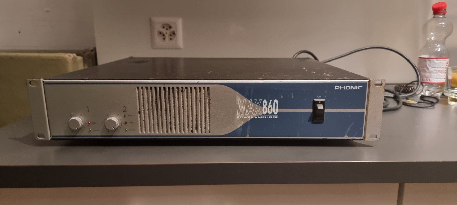 Amplificateurs: Phonic MAX 860 Plus Endstufe – D'occasion à Cham par cgroove