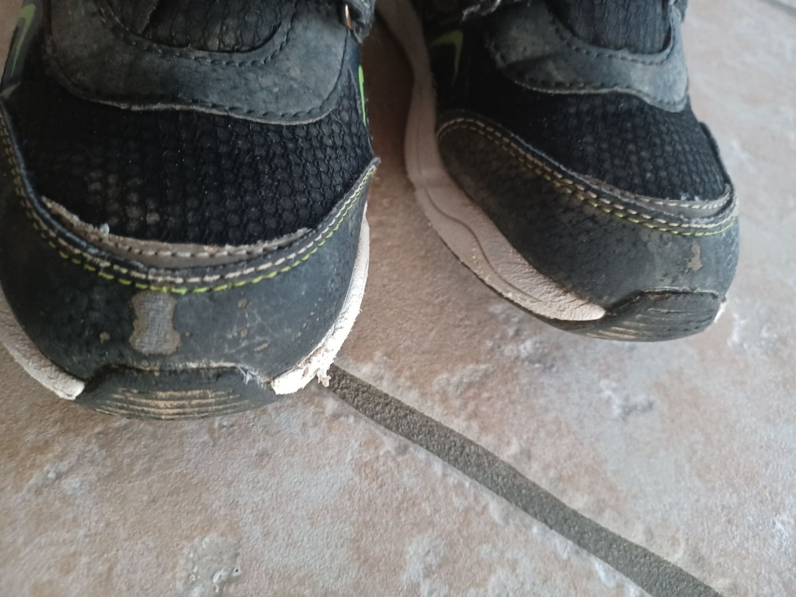 Elefanten Schuhe für Jungen: bottes hiver elefanten, point. 30 – Gebraucht aus Servion von josephine22 7