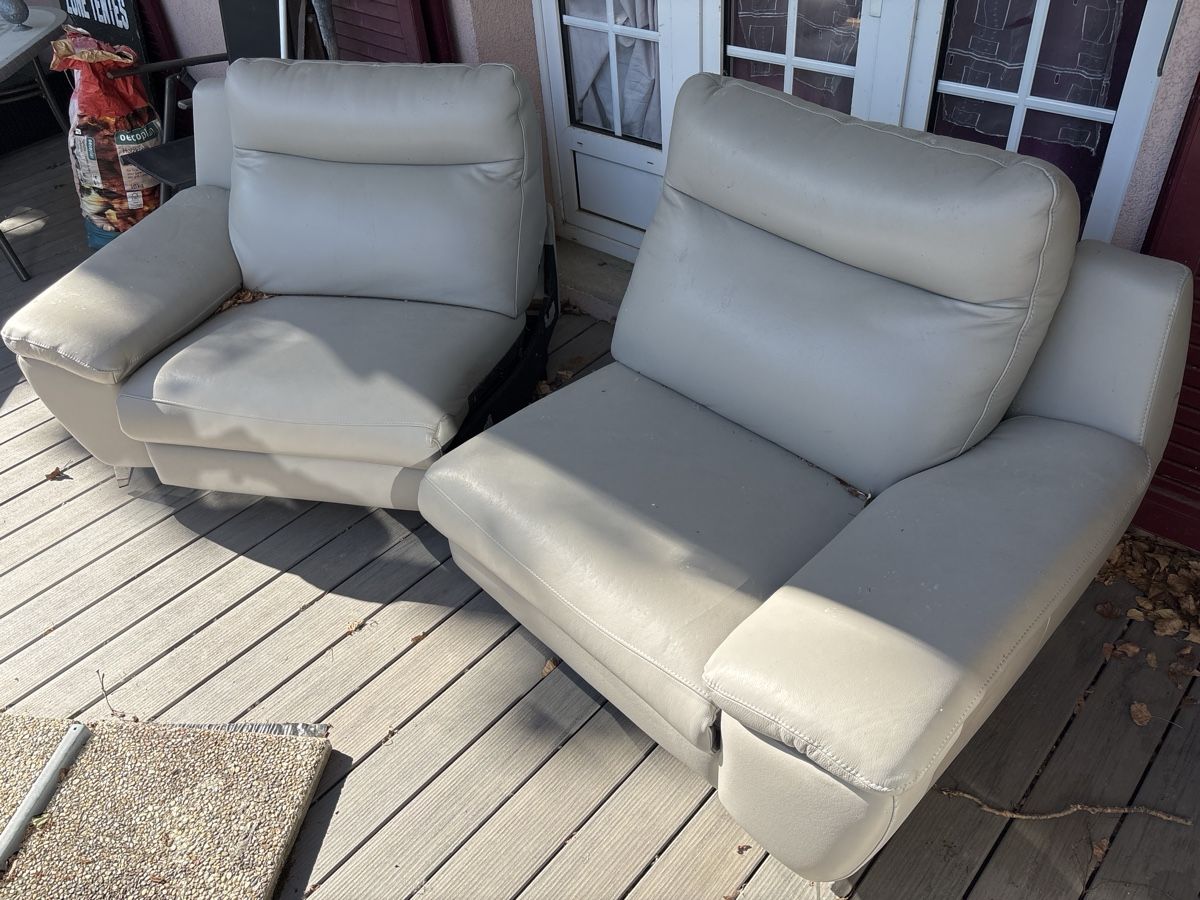 Sofas: fauteuil  – D'occasion à Valeyres-Rances par mad_5l7b 1