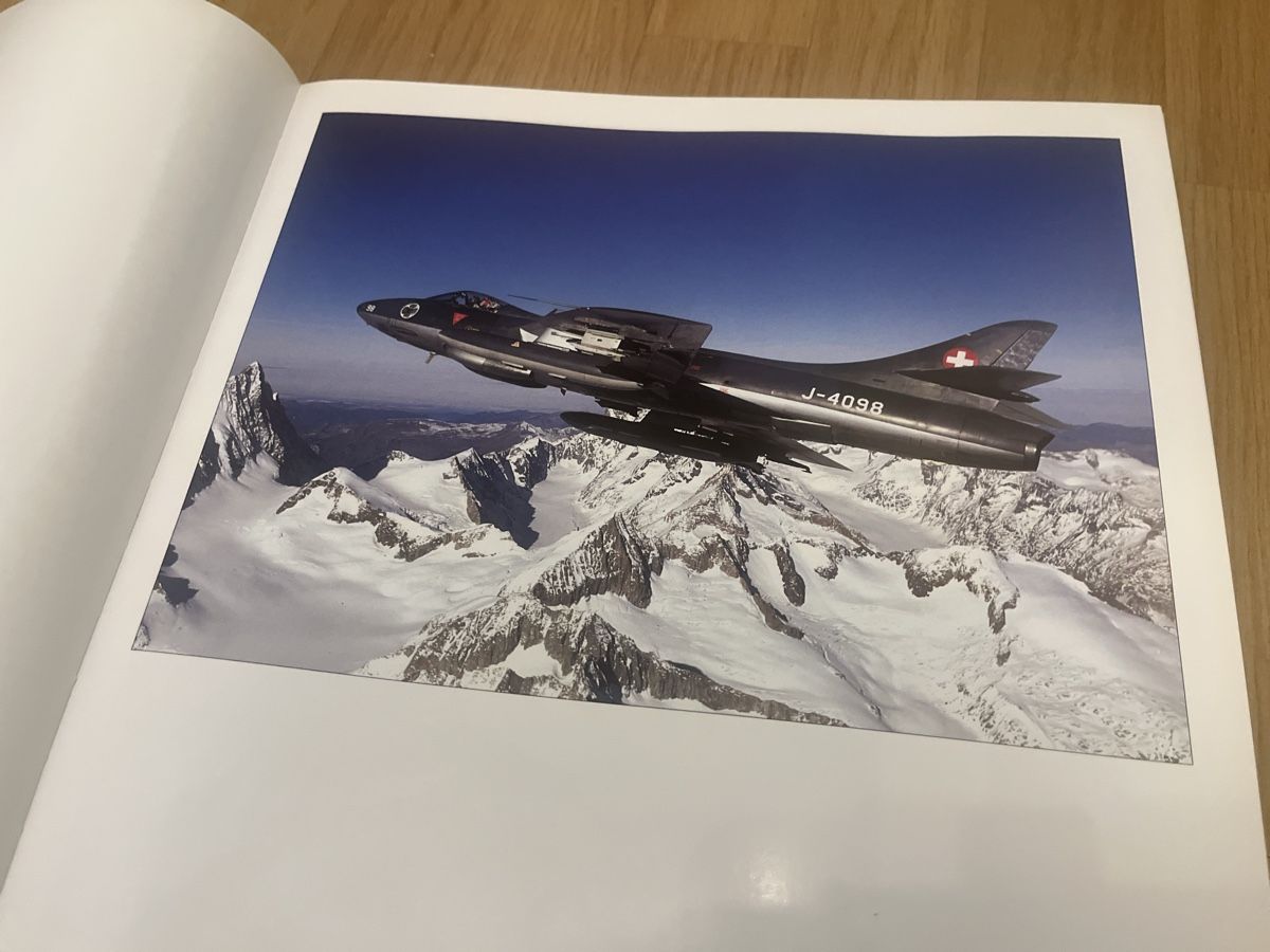 Libri: Hunter Fascination Schweizer Flugwaffe Armee – Usato da Wiesenberg venduto da swissantik 3