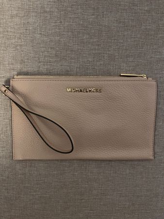 Michael Kors Clutch