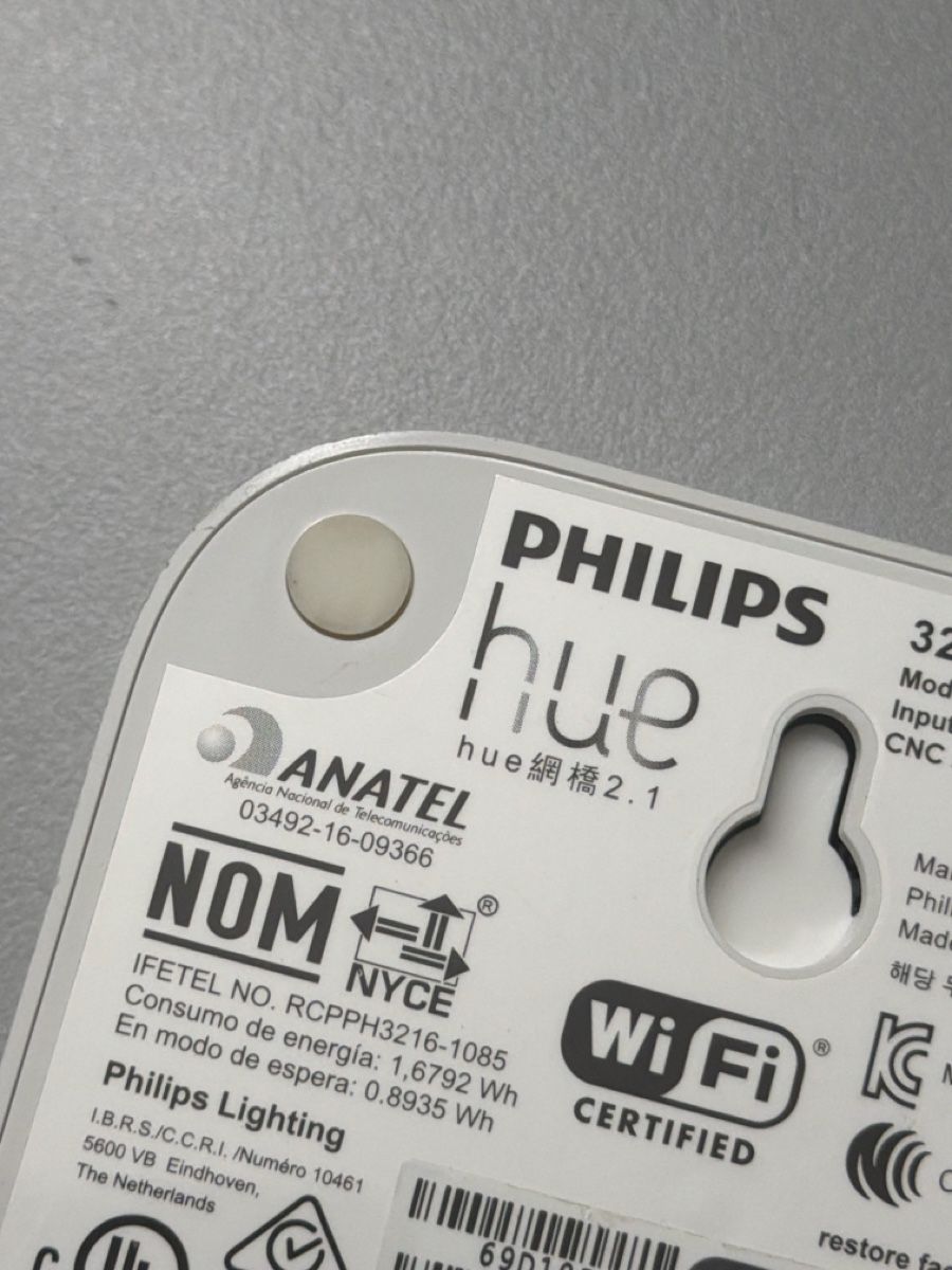 Philips Hubs & Switches: Philips Hue Bridge mit Netzteil – D'occasion à Evilard par Phipou 1
