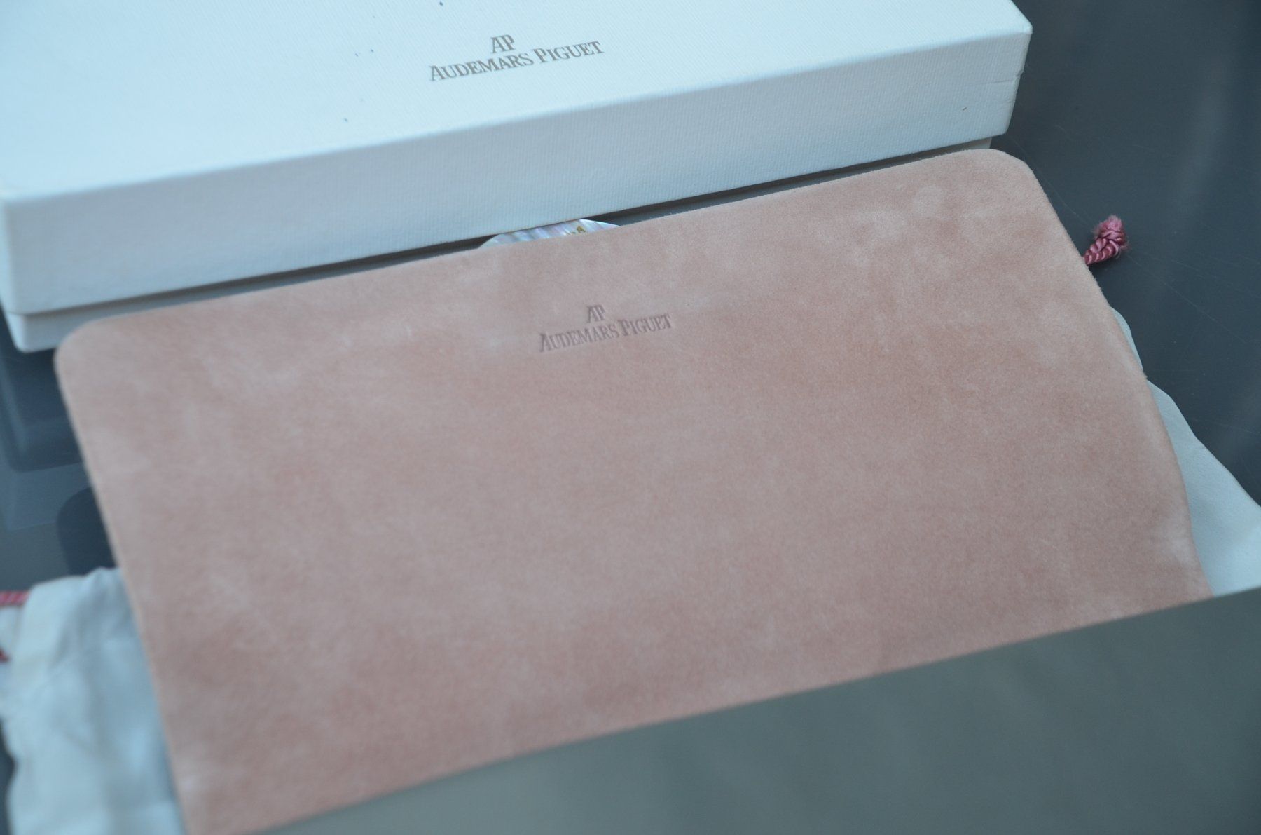 Borse da donna: Audemars Piguet Pochette / Tasche – Usato da Collonges venduto da Auganien 9