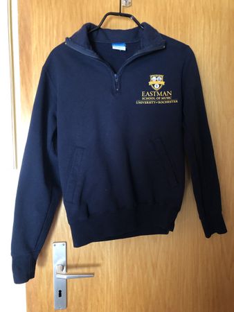 Vintage y2k Pullover von Champion, XS