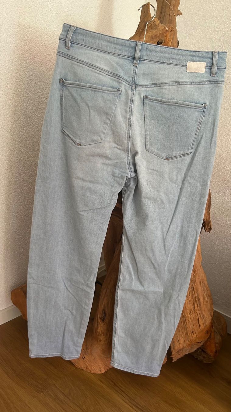 Jeans: DOWN O-Shape Jeans – Gebraucht aus Rheinfelden von luminis78 1
