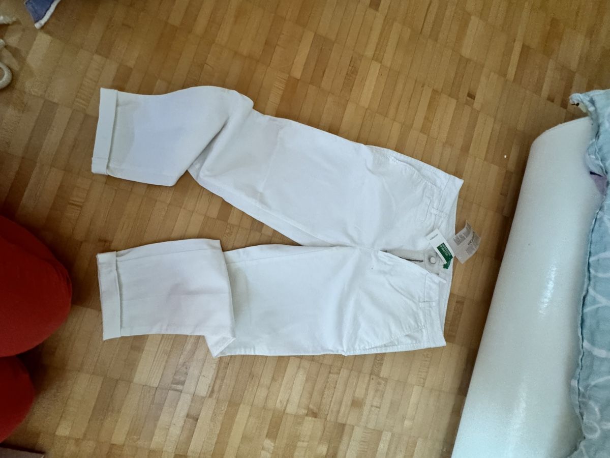 Benetton Hosen: Benetton hose 38/40 – Gebraucht aus Küssnacht am Rigi von ciucchino