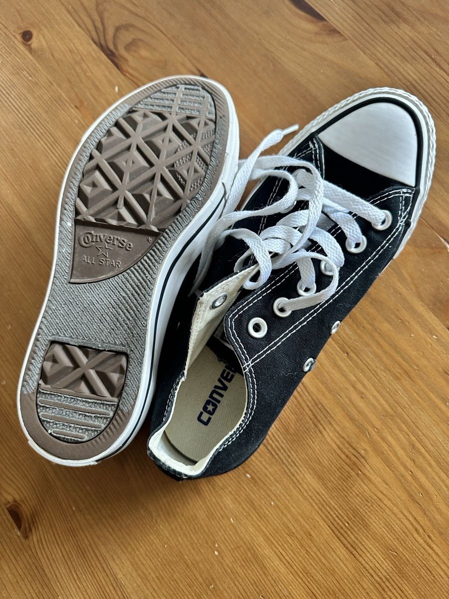 Converse Herrenschuhe: Schwarze Converse All Stars, Grösse 37.5 – Gebraucht aus Zürich von kim_kong 2