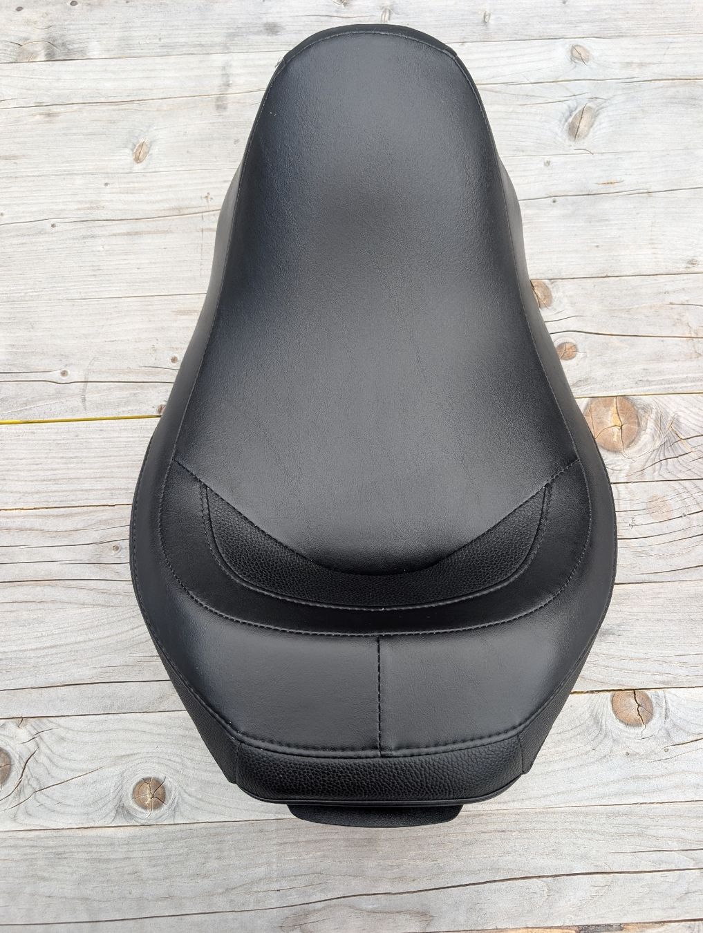 Harley-Davidson Alle Motorradersatzteile: Harley-Davidson OEM Low Profile Solo Touring Sitz – Neu (gemäss Beschreibung) aus Jona von SalFal 1