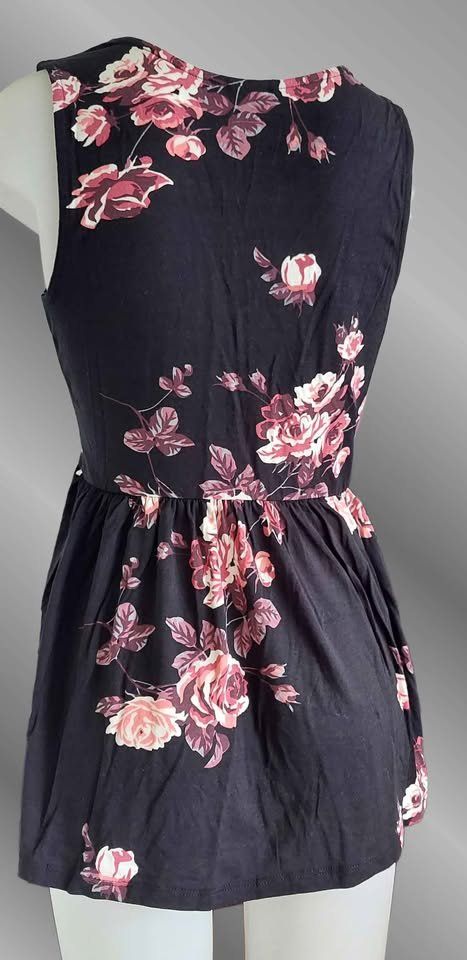 Top: Sommertop - Blumenmuster NEU – Nuovo e nell'imballaggio originale da Aarburg venduto da Hystoria 1