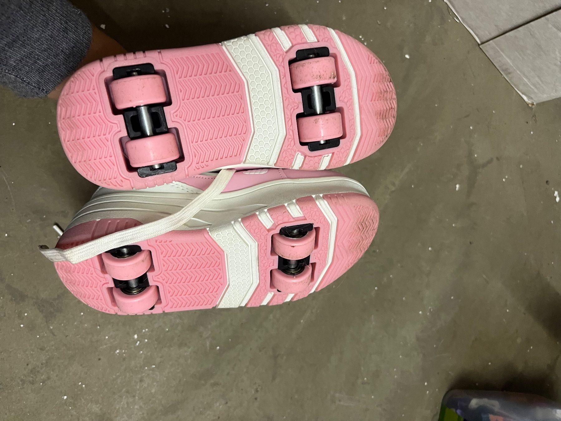 Pattini in linea & Pattini a rotelle: Schuhe mit Rollen – Usato da Interlaken venduto da dan_8ssh 1