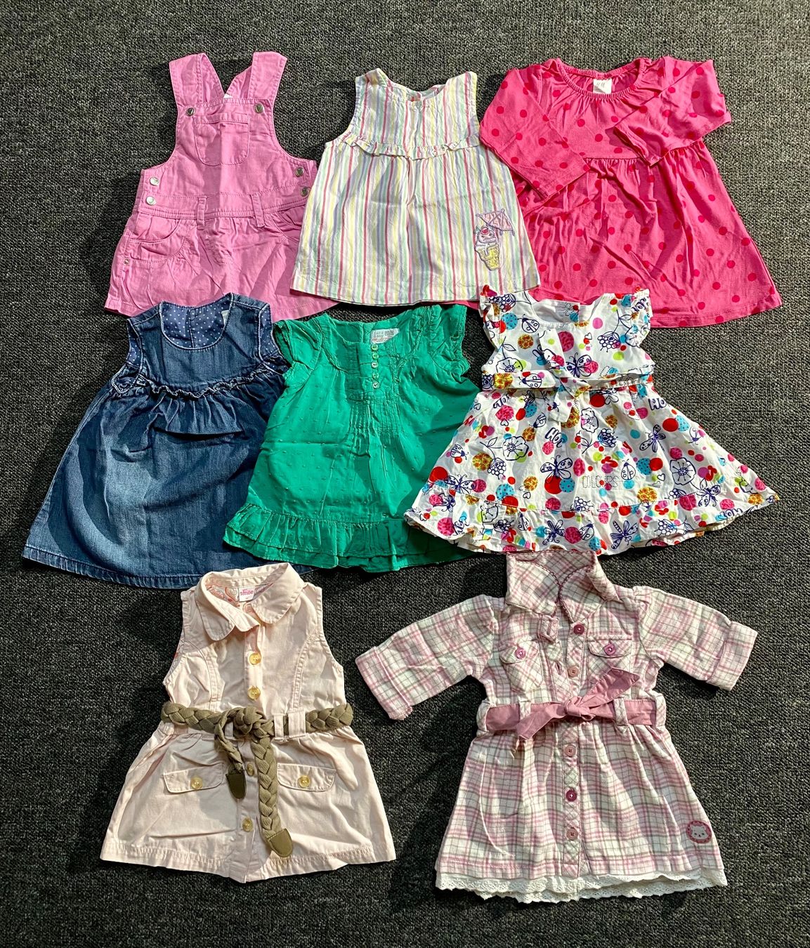 Lotti & Set di vestiti: Grosses Mädchen Kleiderpaket Grösse 68 – Usato da Worben venduto da Teddy112 4