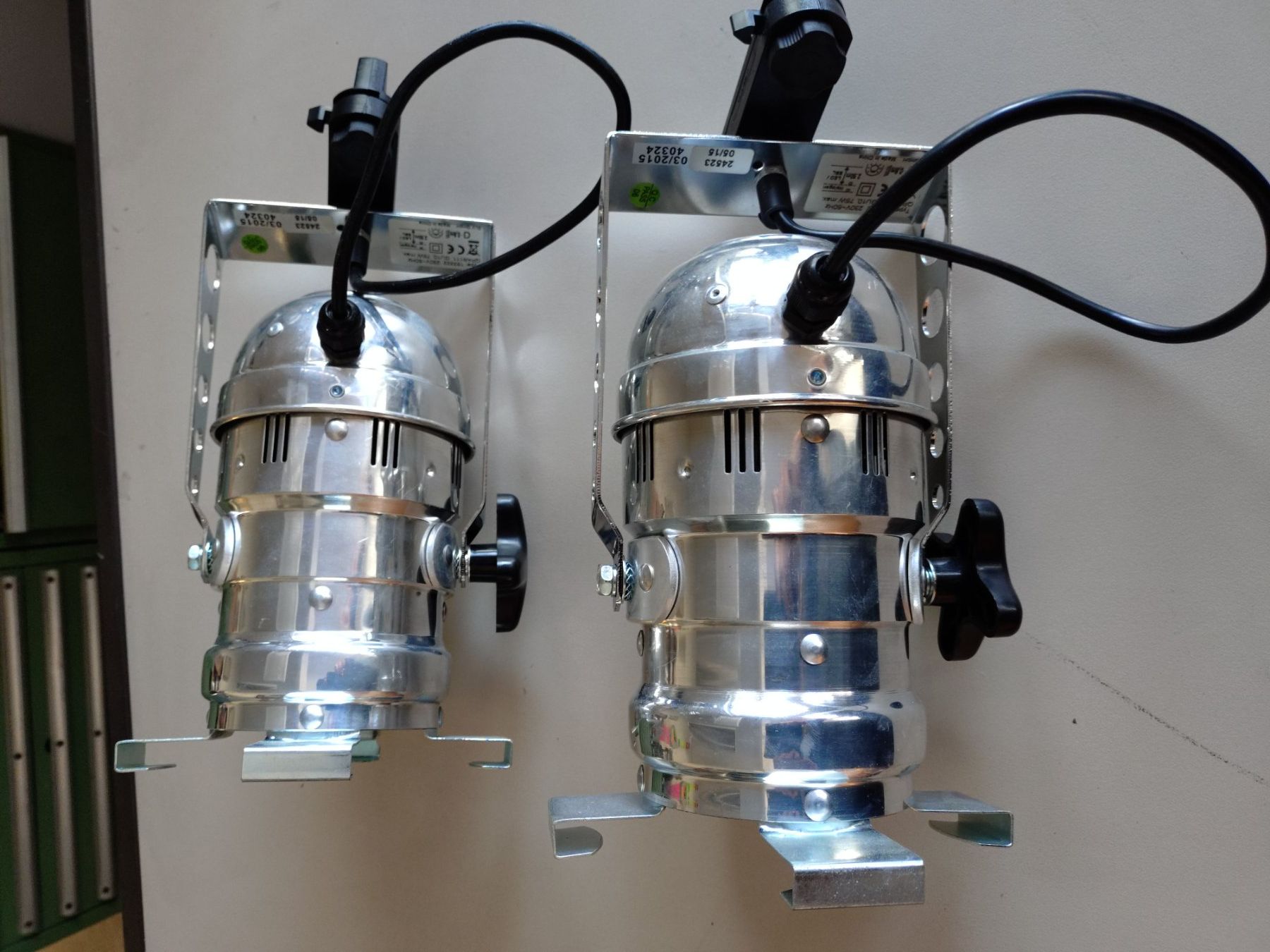 Lampen: 2 Stk. PAR 36 Bühnenstrahler – Gebraucht aus Tägerschen von Tech-World7 1