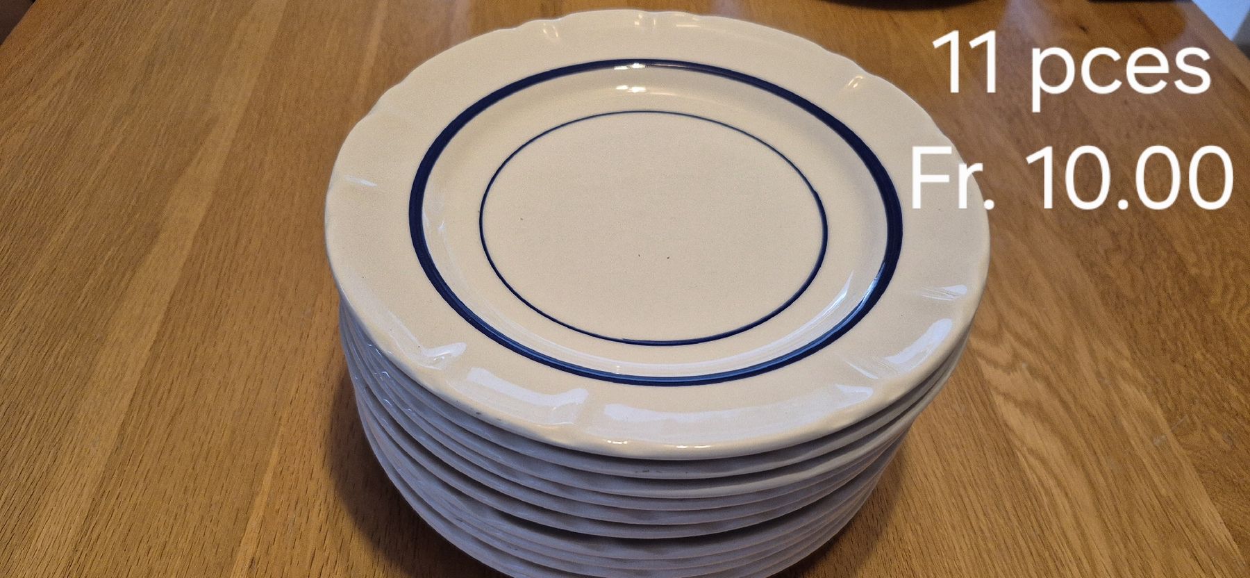 Piatti: 11 assiettes plates – Nuovo (secondo la descrizione) da Moutier venduto da gvmv