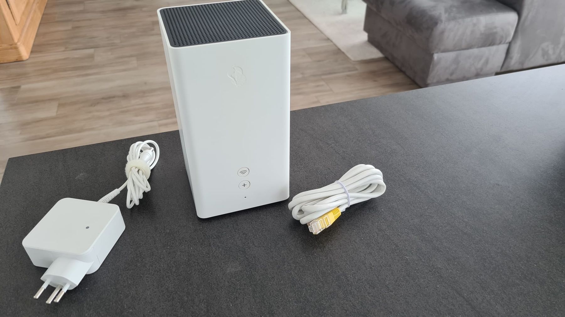 Swisscom Modem & Router: Swisscom Box 2 neuwertig mit Kabel – Usato da Neukirch (Egnach) venduto da Bonita6