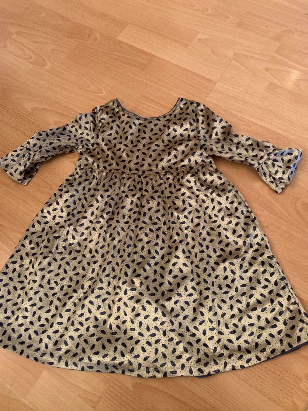 Kleider & Röcke: Jolie robe de fête taille 116 – Gebraucht aus MEYRIN von Gwendo10