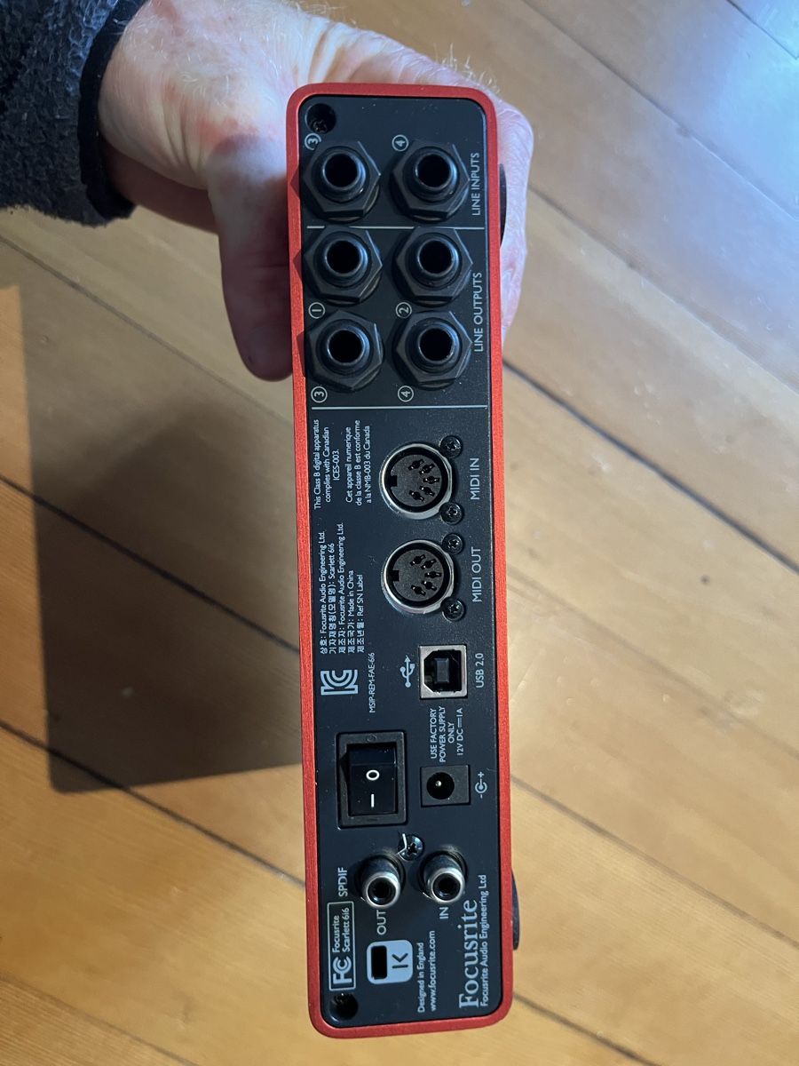 Focusrite Equalizer: Audio Interface Focusrite Scarlett 6i6 – Gebraucht aus Kriens von linbin99 2