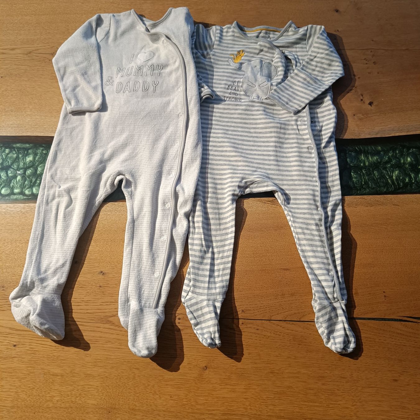 Pigiama & Simili: Pyjama Grösse 92 – Usato da Jaberg venduto da urig17.