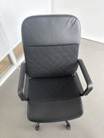 Diverse Bürostühle