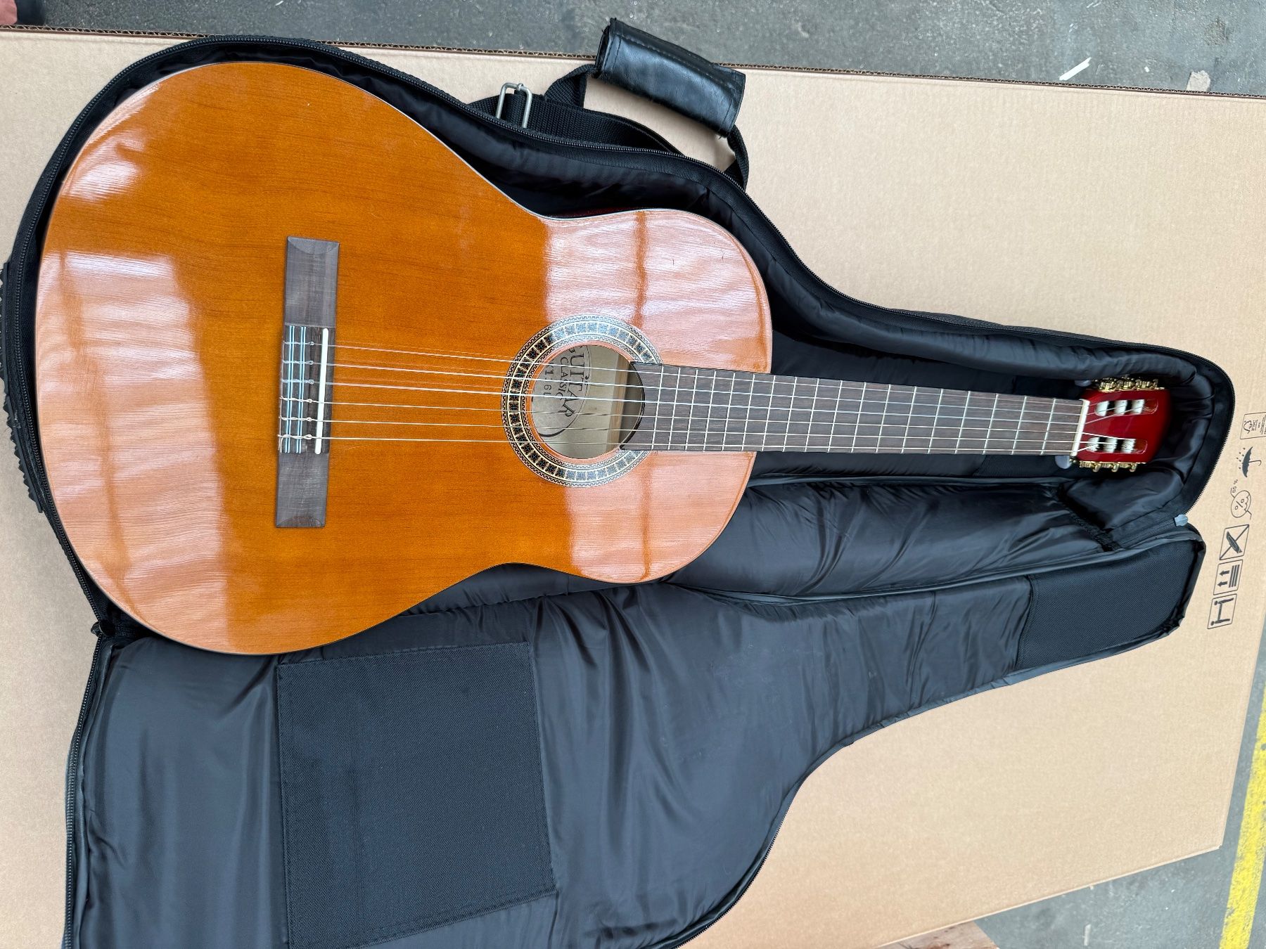 Strumenti musicali: MSA Klassische Gitarre CK116L mit Tragetasche – Usato da Mellingen venduto da mar_k6l7 2