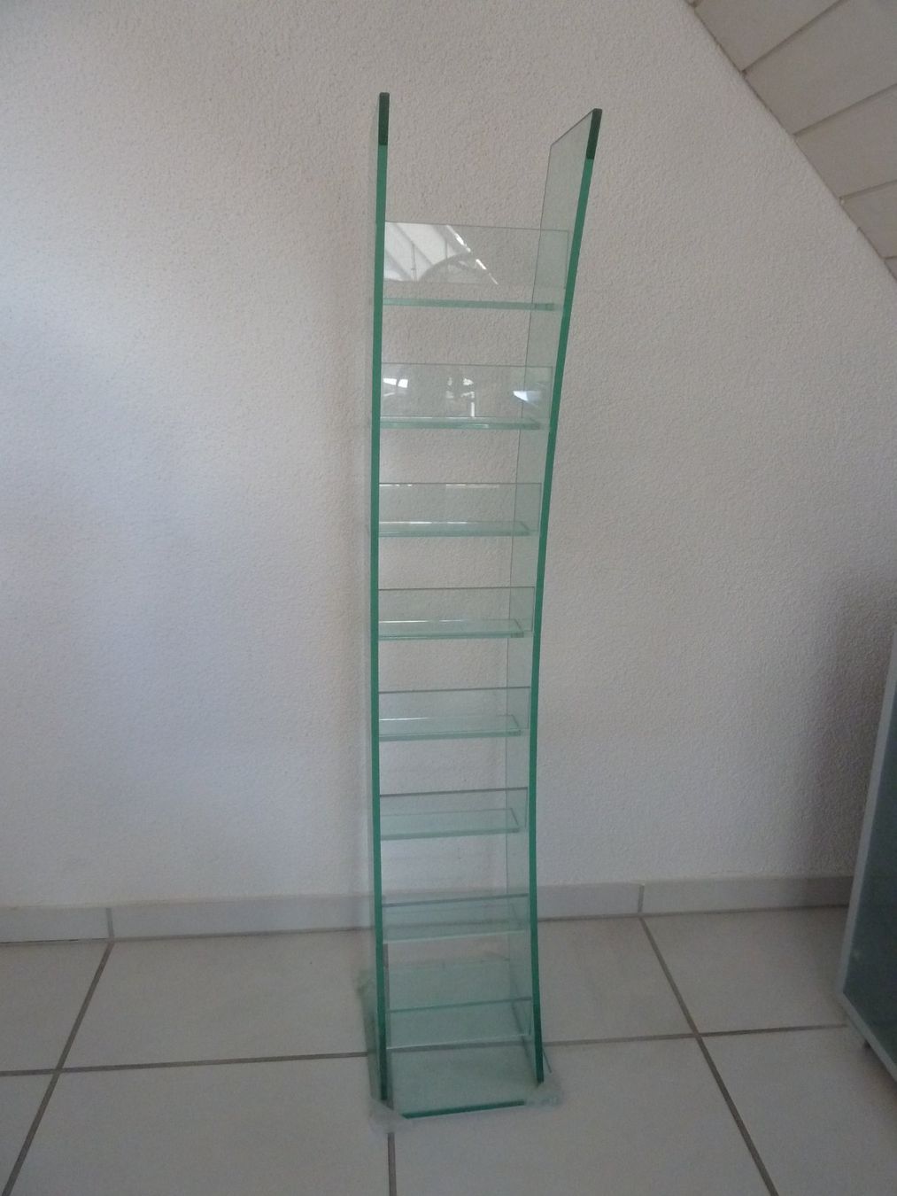 Racks & Cavalletti: Design CD-Regal aus Glas – Usato da Affoltern am Albis venduto da Sennrtv 5
