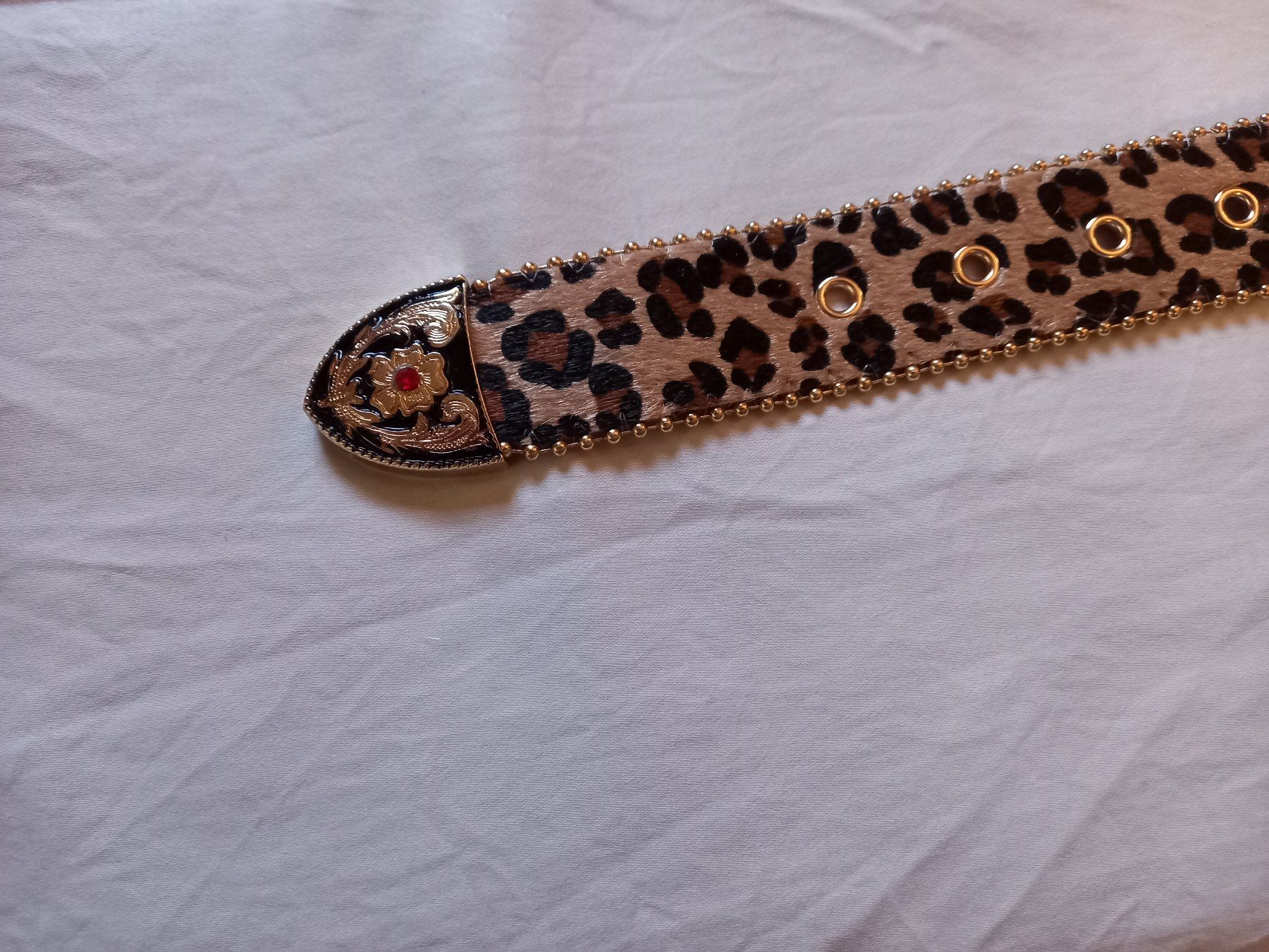 Gürtel: Leopardengürtel mit Strasssteinen im Vintage-Stil mit golden – Neu und originalverpackt aus Lausanne von FASHION-WORLD-SHOP 3