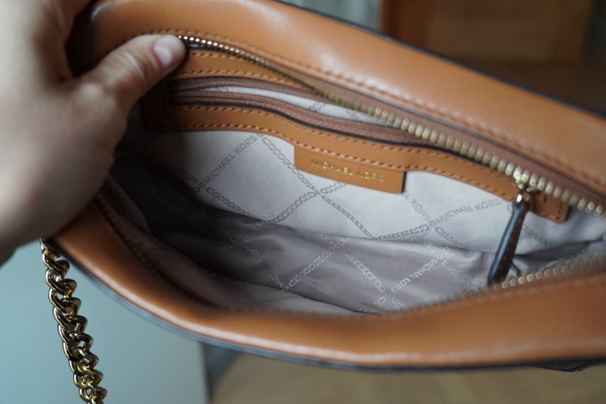 Michael Kors Borse da donna: Michael Kors Umhängetasche – Usato da Hugelshofen venduto da _riirii13 1