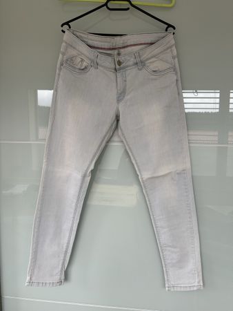 Jean d'été Esprit T.40 gris clair - parfait état!