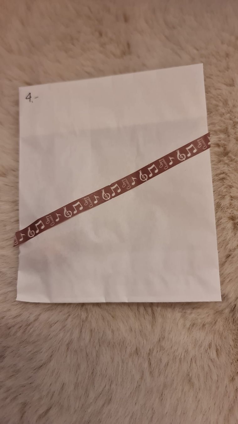 Autres bijoux: 10 Überraschungssäckli Schmuck – D'occasion à Toffen par Gwunderegge77 5