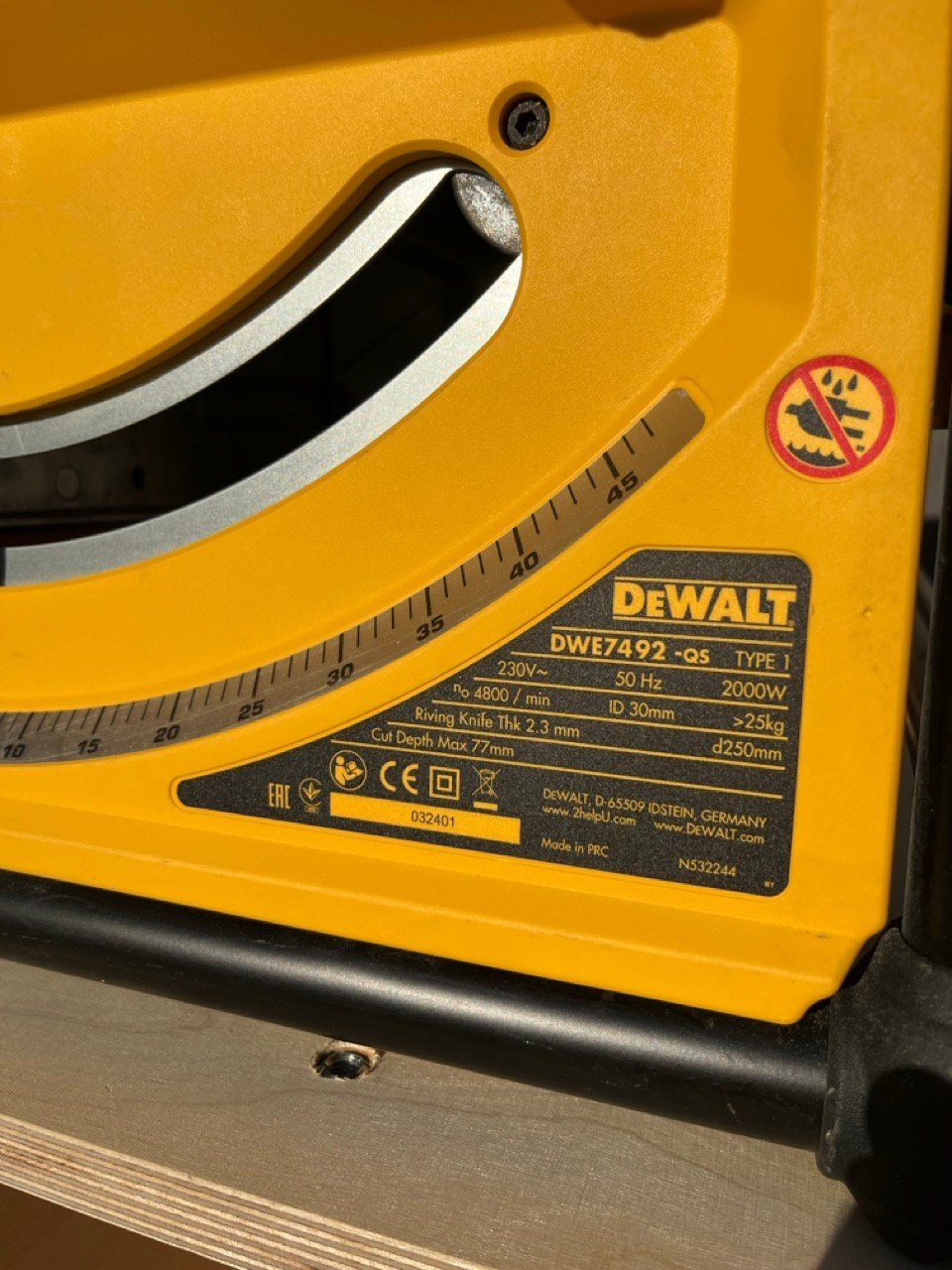 Dewalt Sägen: Dewalt DWE 7492 QS mit Möbel – Gebraucht aus Steinhausen von gino909 3