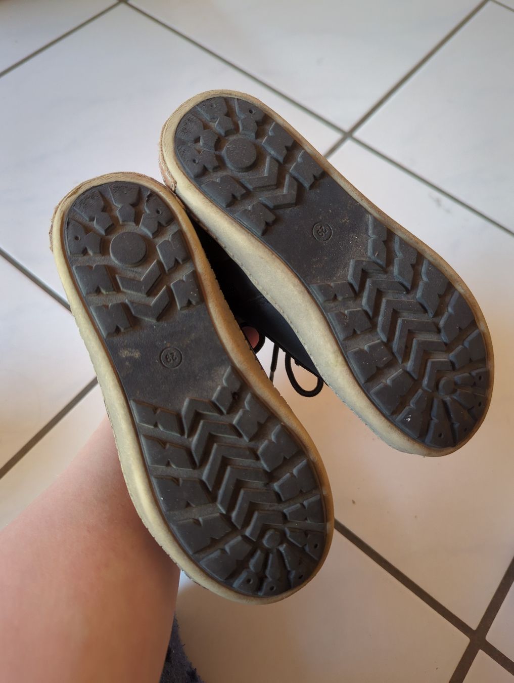 Schuhe für Jungen: Schuhe 29 – Gebraucht aus Arch von sunneschyn24 1