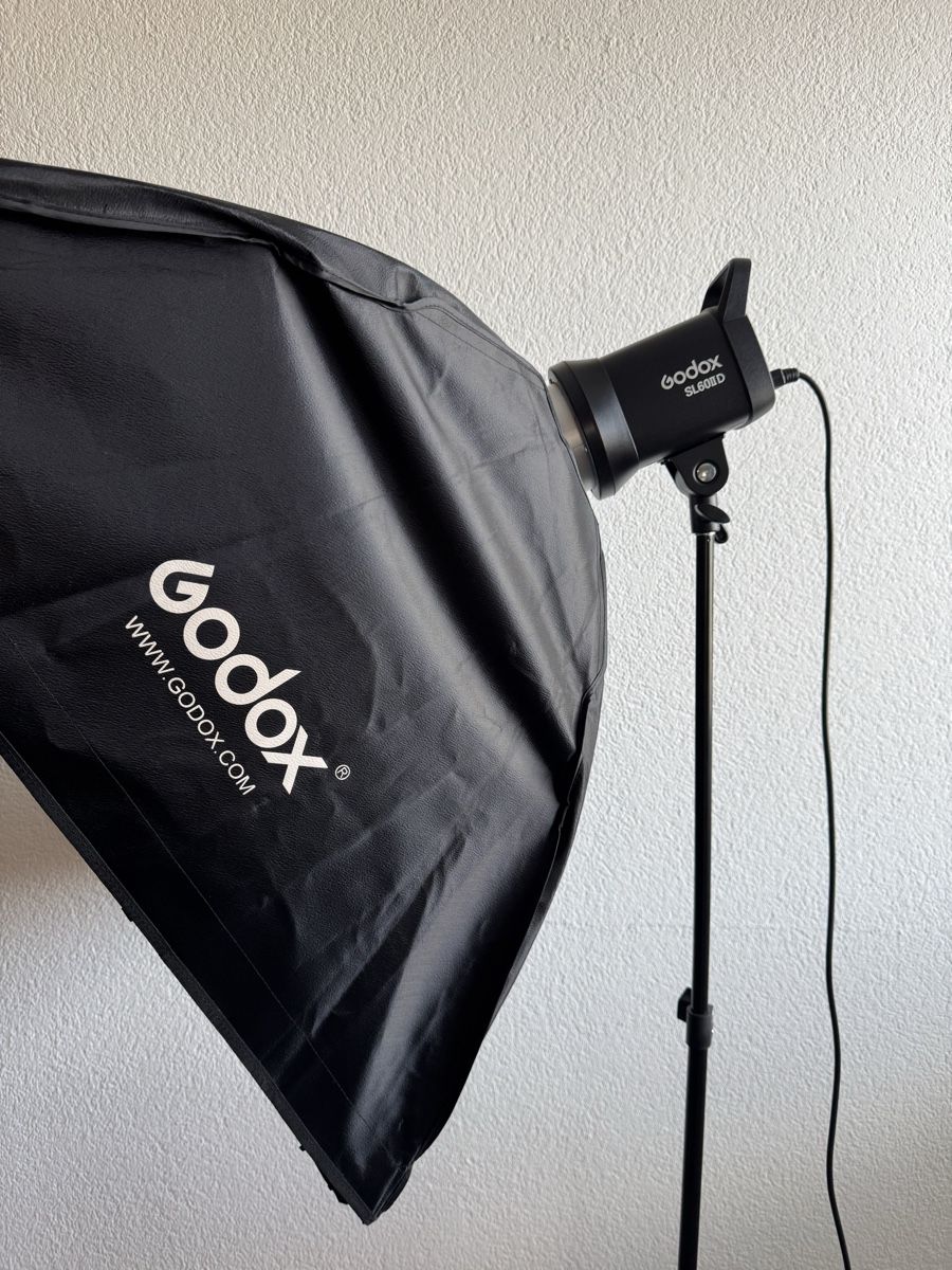 Godox Lampen: Godox SL60IID LED Light with Softbox and Reflector – Neu (gemäss Beschreibung) aus Jona von sch_7wfd