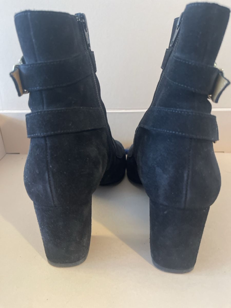 Scarpe da donna: Élégantes bottines Sezane daim noir, taille 40 – Usato da GENEVE venduto da Myrtille8 3