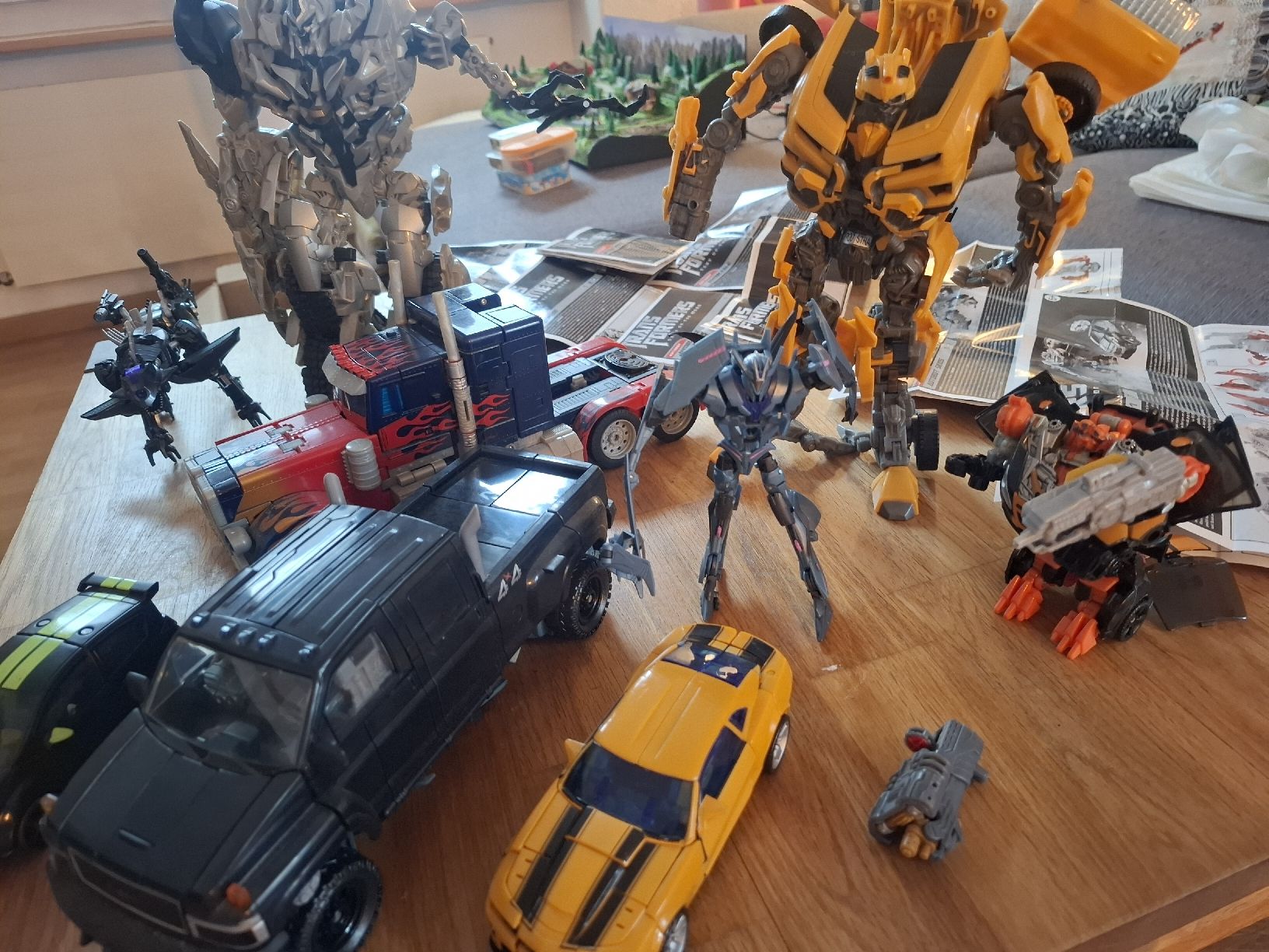 Hasbro Giocattoli: 9 Transformers von Hasbro – Usato da Tann venduto da Dish 2