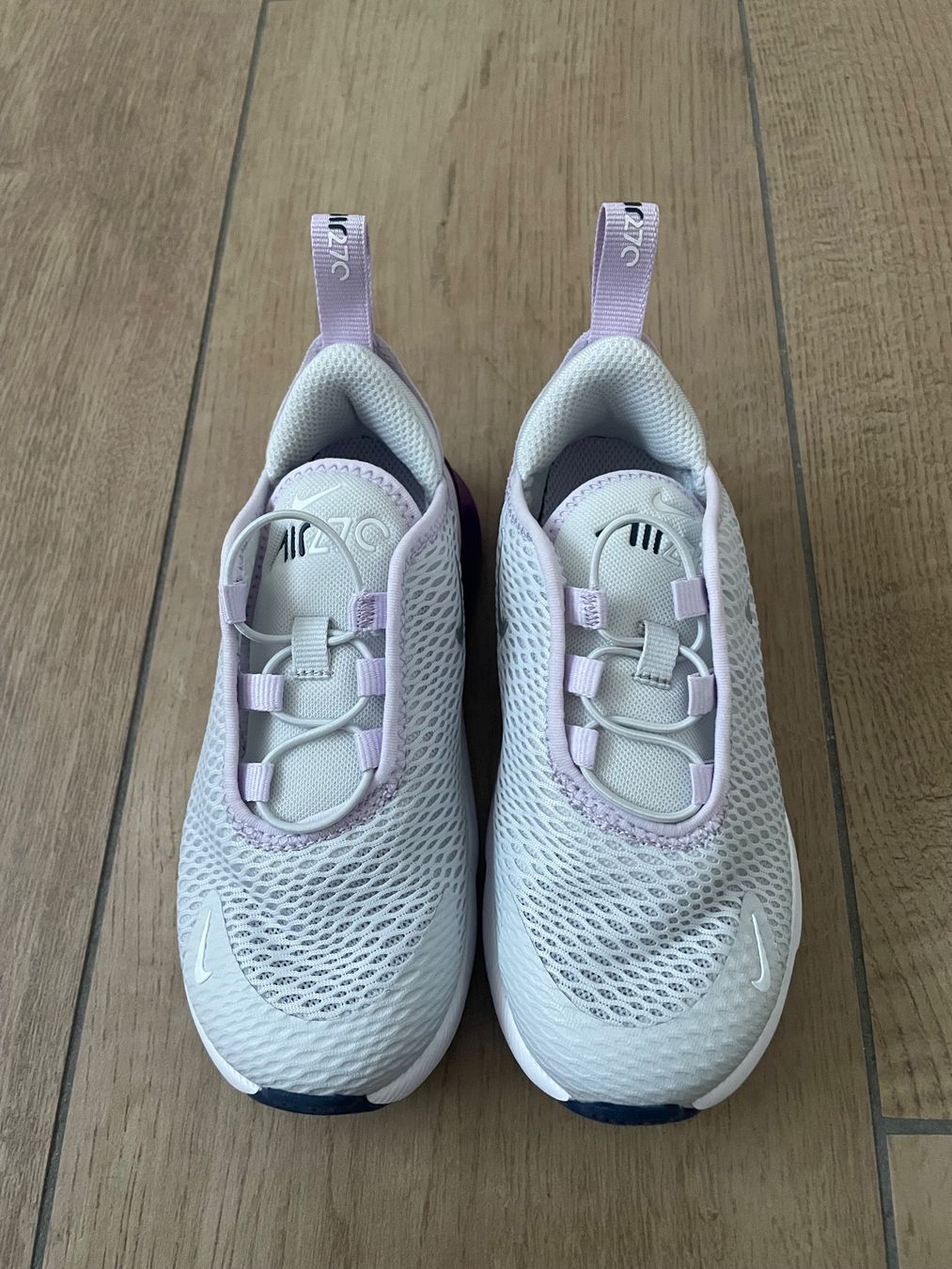 Nike Schuhe für Mädchen: Nike Air Max 270 Gr. 27 NEU – Neu und originalverpackt aus Waltenschwil von hansnine 1