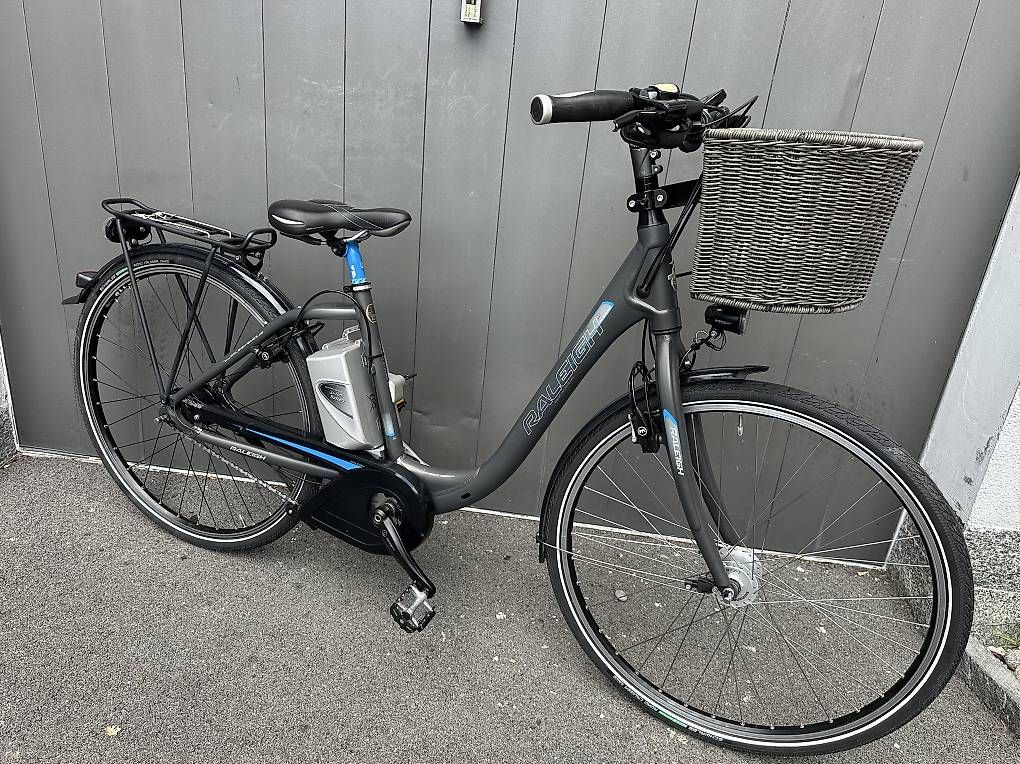Velos: Bicicletta elettrica Raleigh 28  – Gebraucht aus Quartino von DiloUsato