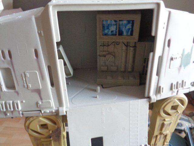 Hasbro Jouets: Star Wars Hasbro  At-At – D'occasion à sargans par Angamar 2
