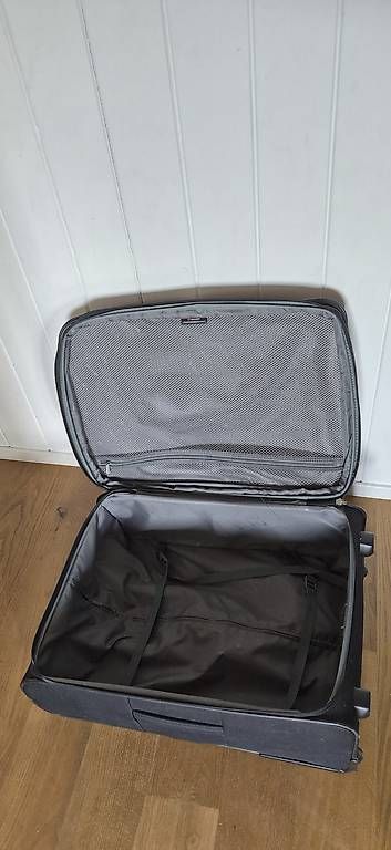 Valigie: Delsey Reisekoffer schwarz  – Usato da Worb venduto da sisca12 2