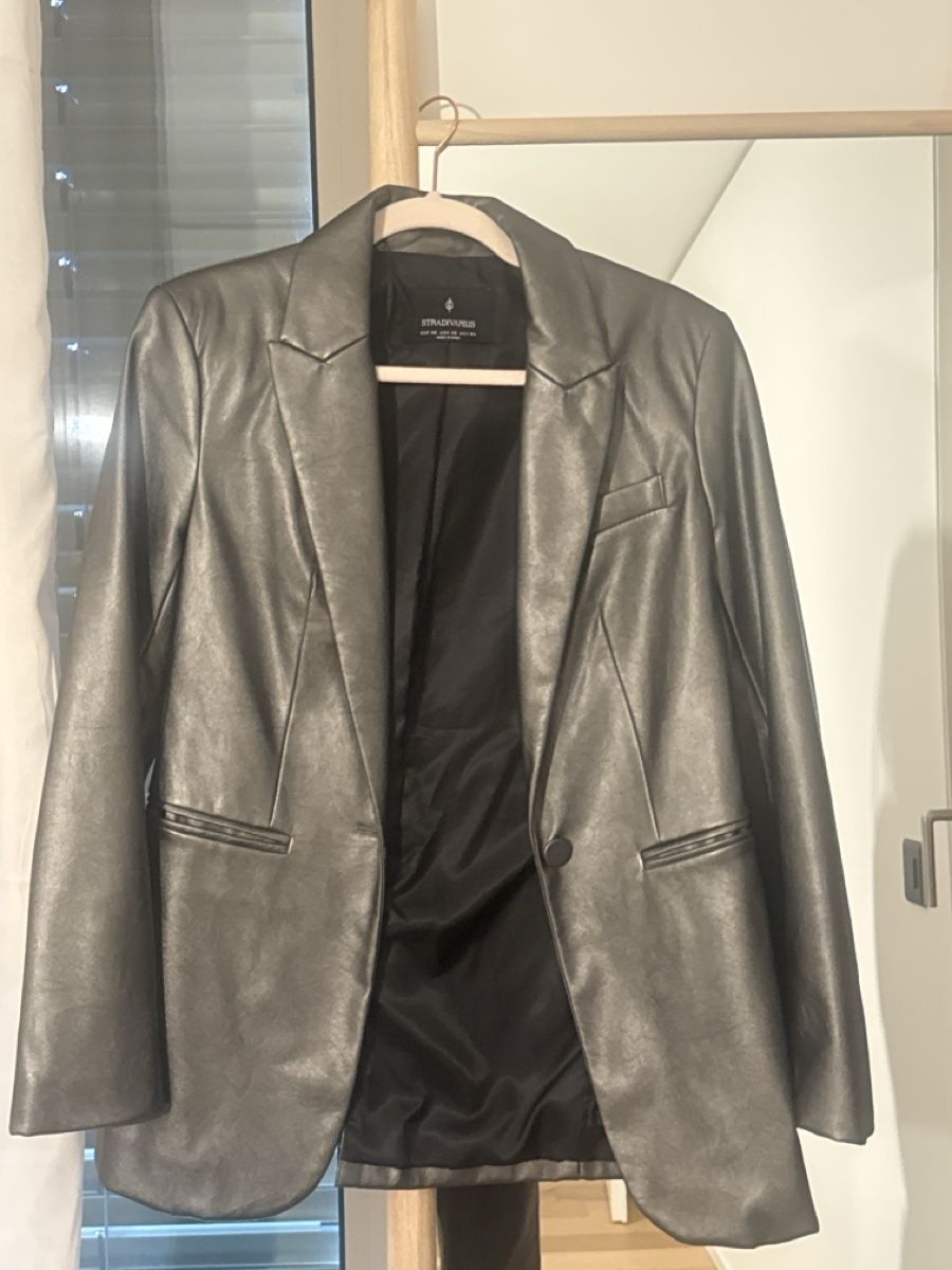 Stradivarius Giacche: Stradivarius Blazer silver XS NEW – Nuovo (secondo la descrizione) da Zürich venduto da Sefora_sp