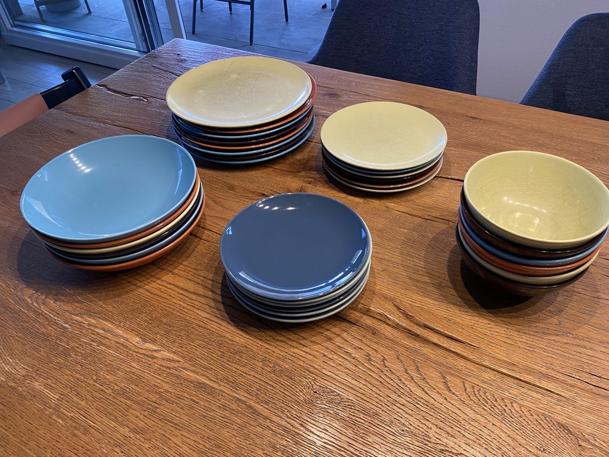 Ikea Piatti: Geschirrset IKEA, Teller + Schalen  – Usato da Buchrain venduto da ma.ke