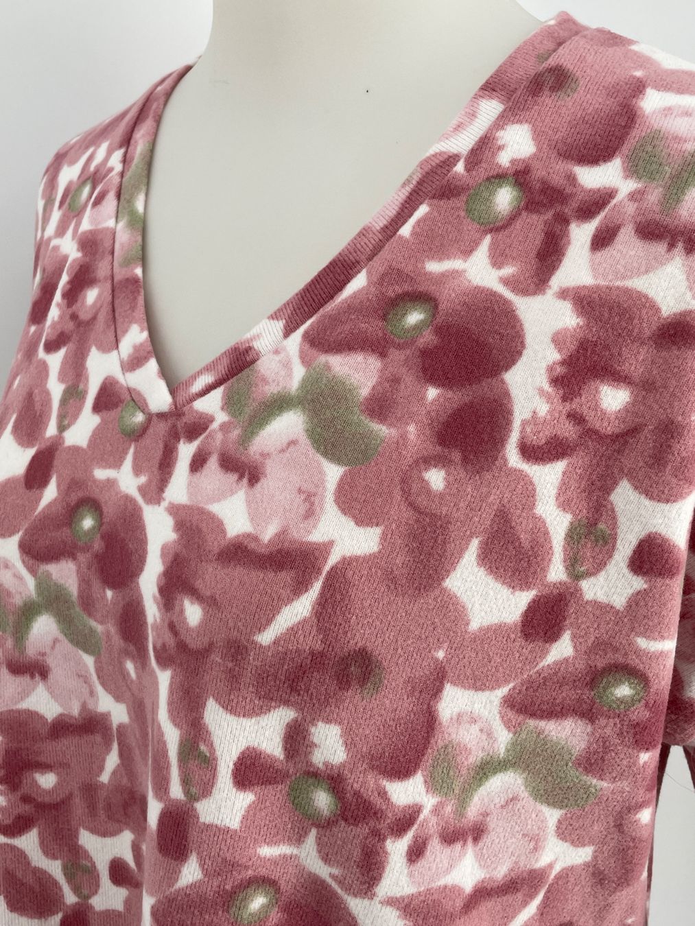 Maglioni & Felpe: Leichter flauschiger Pullover Gr. M – Usato da Auenstein venduto da moin. 2