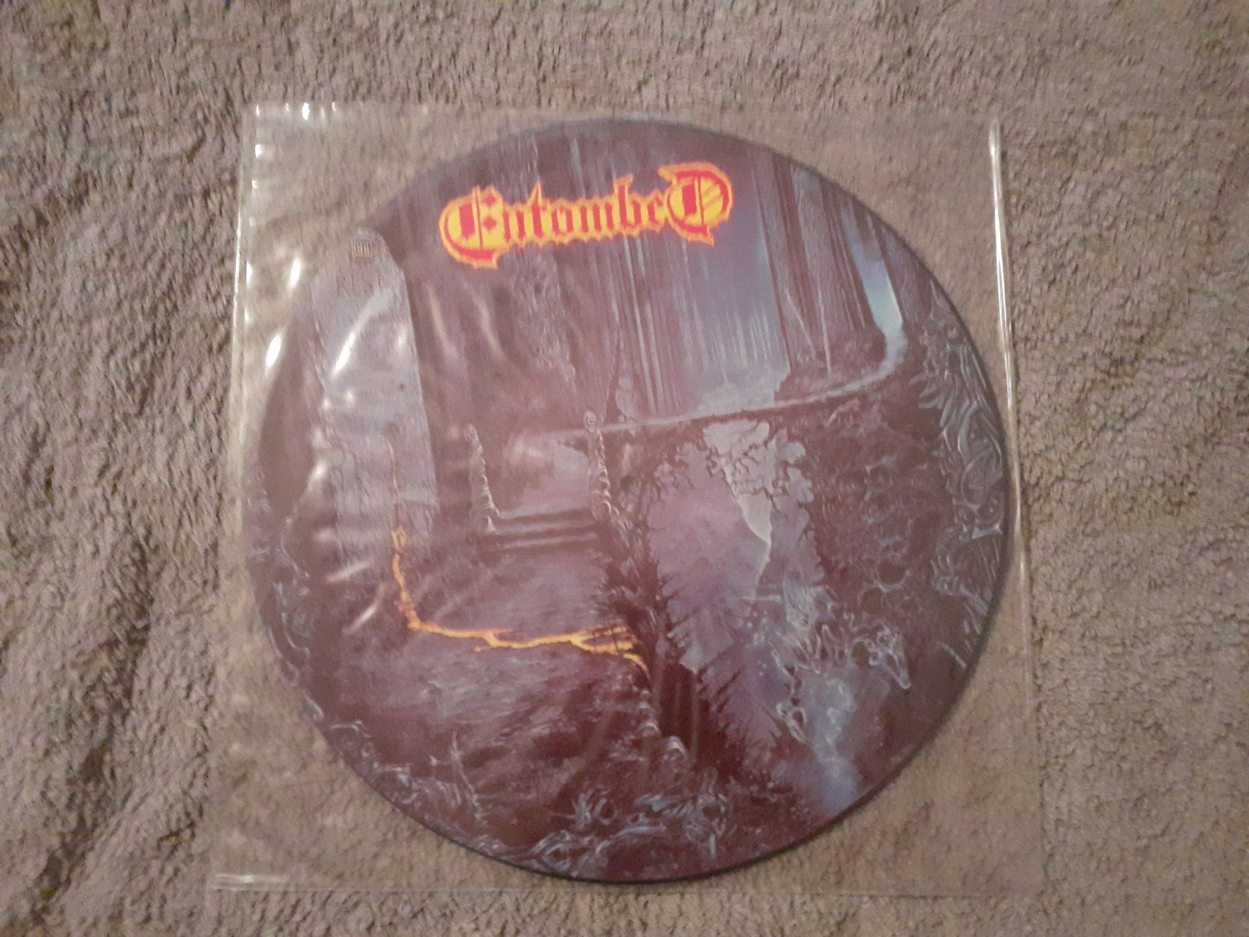 Dischi in vinile: Entombed – Left Hand Path – Usato da Liebefeld venduto da type013
