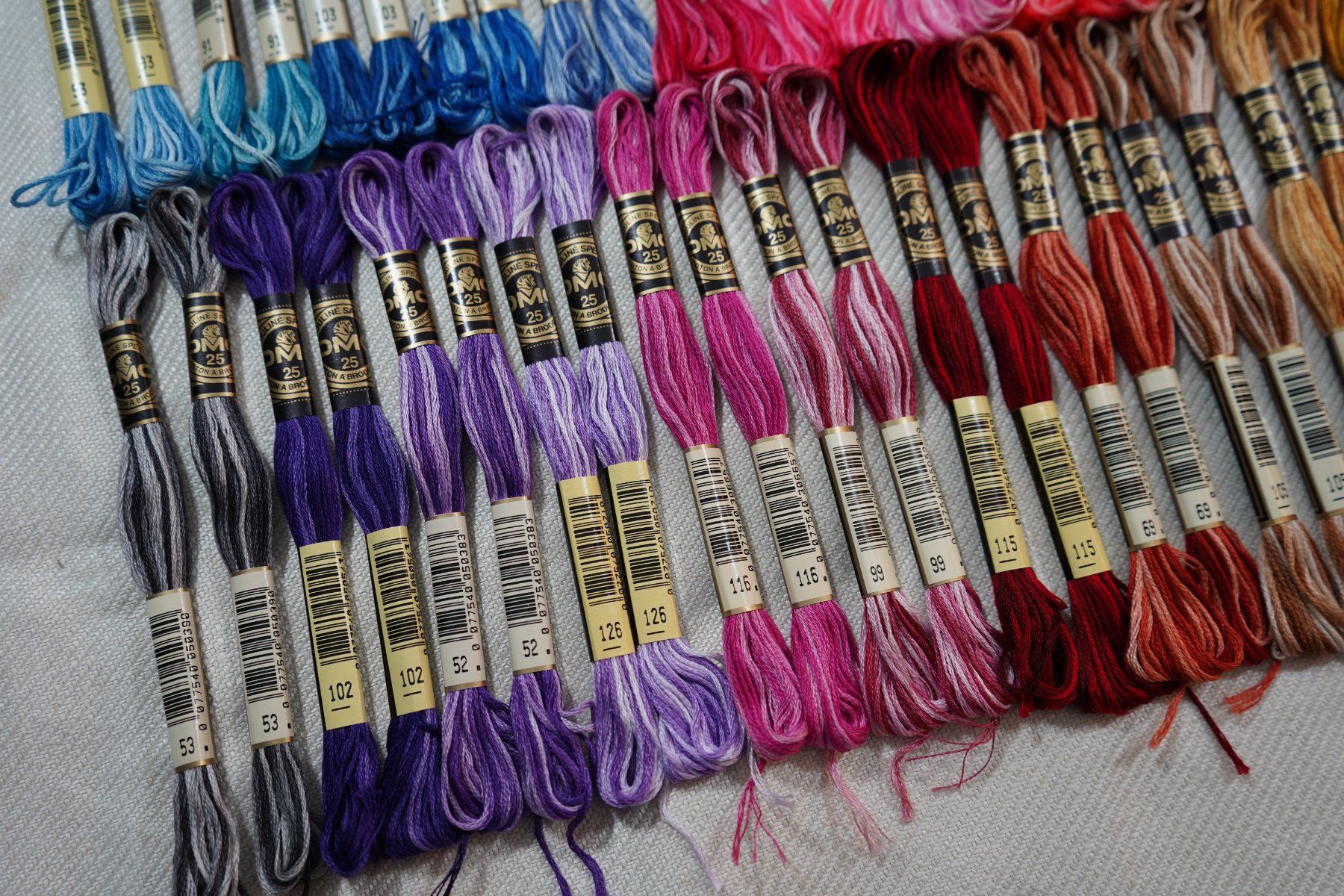 Cordicelle & Fili: 56 DMC Mouliné Spécial Multicolor Art 117 - LOSB3 – Nuovo e nell'imballaggio originale da Mels venduto da DACRI 9