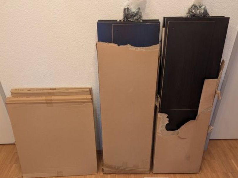 Ikea Scaffali: Zwei neue IKEA BESTA Regale mit Glastüren – Nuovo e nell'imballaggio originale da Tagelswangen venduto da ThanusijaS 1