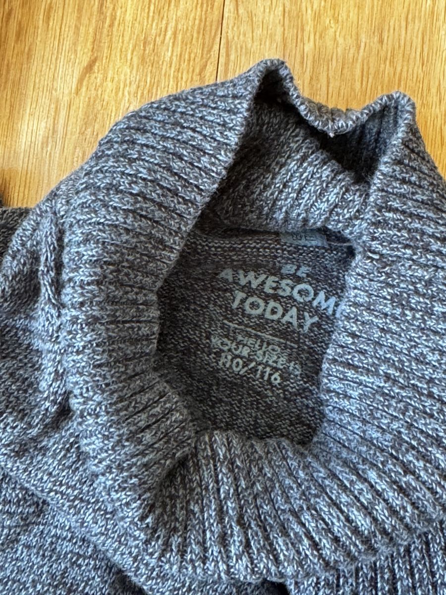 Lotti & Set di vestiti: Kinderoberteile Grösse 110 – Usato da Basel venduto da spassbremse 4
