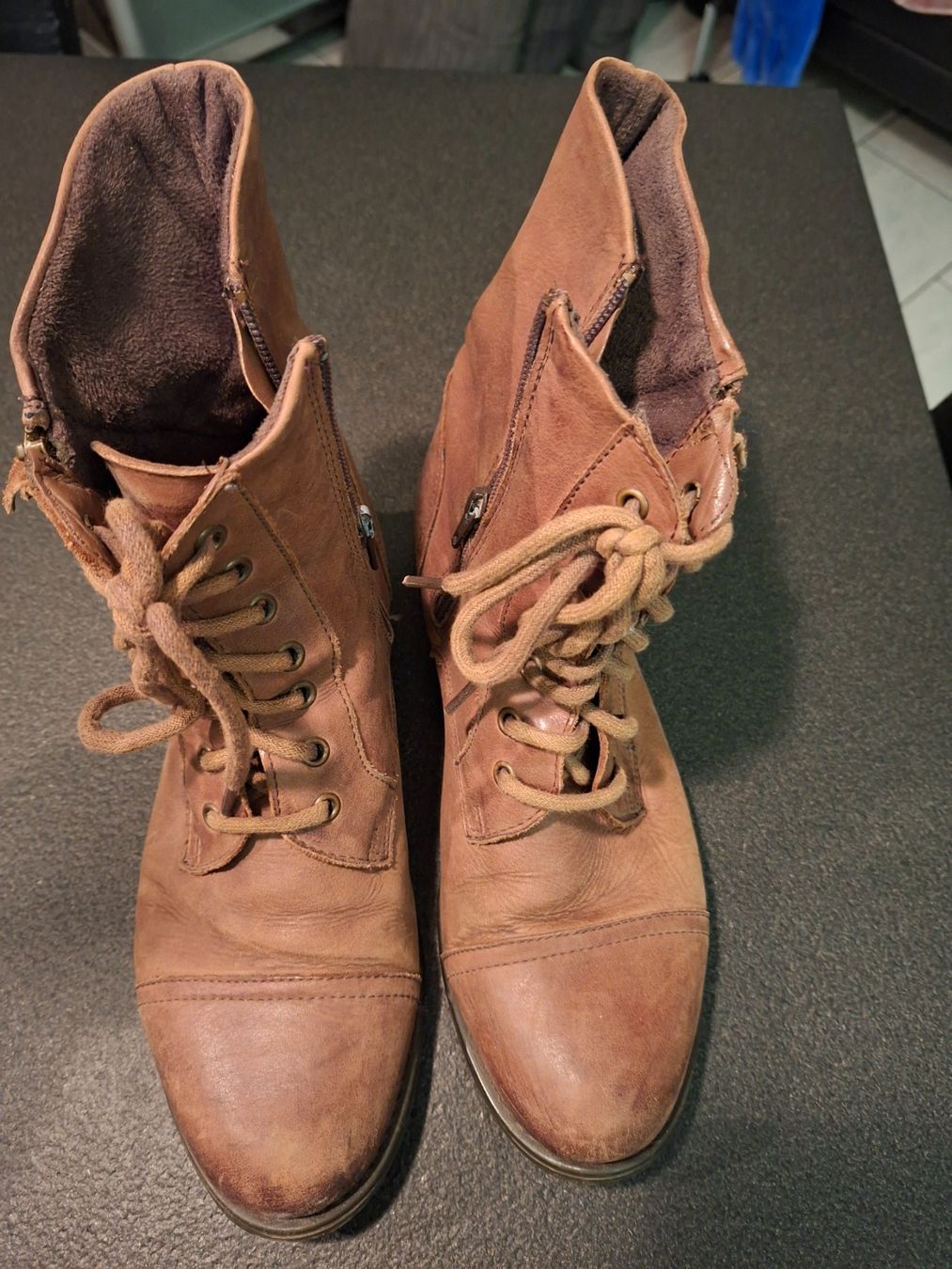 Scarpe da donna: Braune Winter Boots, Leder, Gr. 39 – Usato da Bäriswil BE venduto da Rezz 1